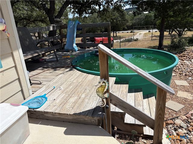 824 Shelly Drive, Canyon Lake, TX 78133