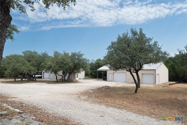 824 Shelly Drive, Canyon Lake, TX 78133