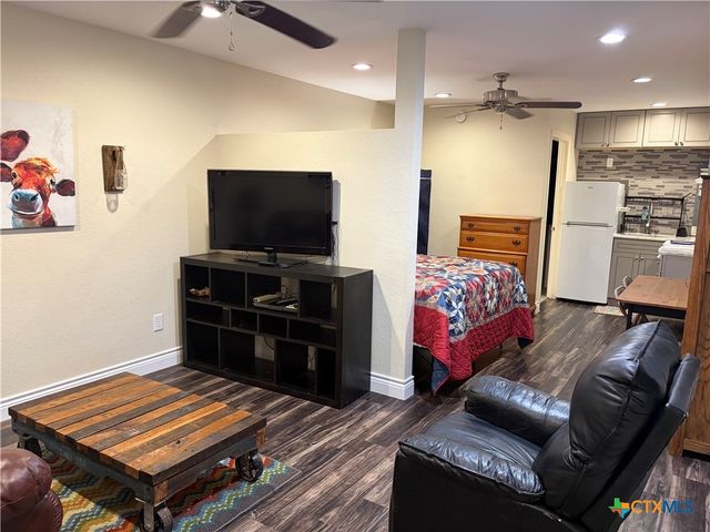 824 Shelly Drive, Canyon Lake, TX 78133
