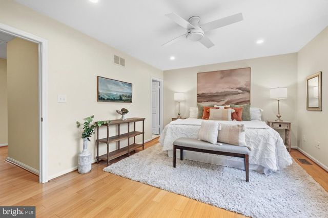 26 INVERIN CIR, Lutherville Timonium, MD 21093