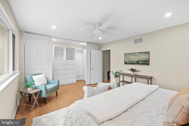 26 INVERIN CIR, Lutherville Timonium, MD 21093