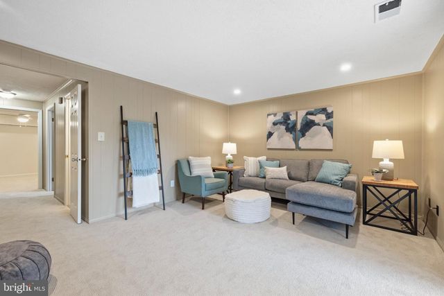 26 INVERIN CIR, Lutherville Timonium, MD 21093