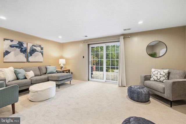 26 INVERIN CIR, Lutherville Timonium, MD 21093