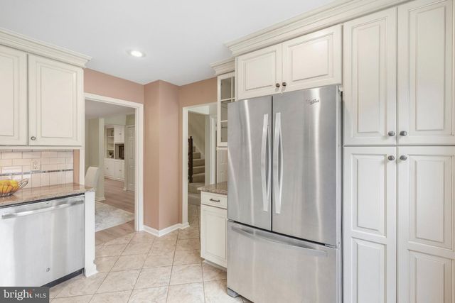 26 INVERIN CIR, Lutherville Timonium, MD 21093