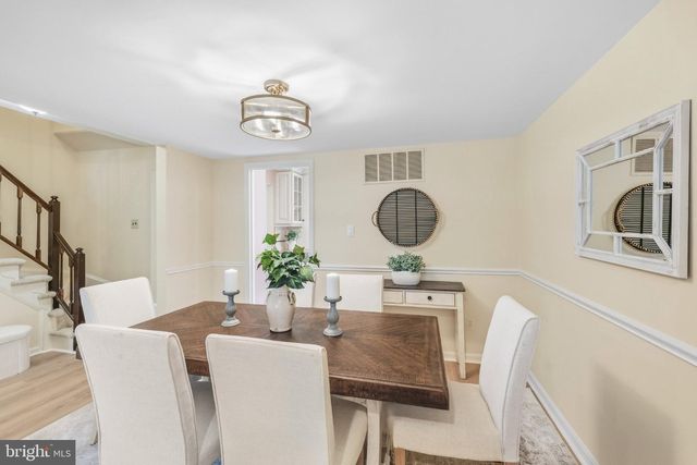26 INVERIN CIR, Lutherville Timonium, MD 21093