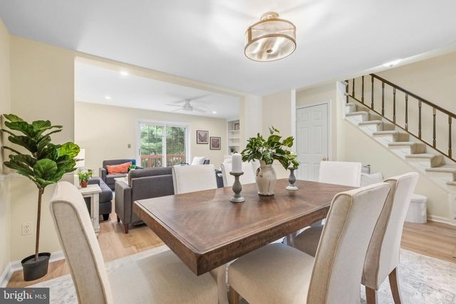 26 INVERIN CIR, Lutherville Timonium, MD 21093