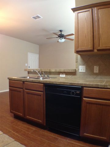 2304 Wood River Parkway, Mansfield, TX 76063