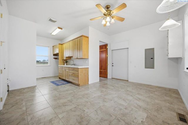 4209 S Cascade, Kennewick, WA 99337