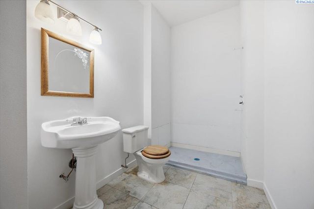 4209 S Cascade, Kennewick, WA 99337