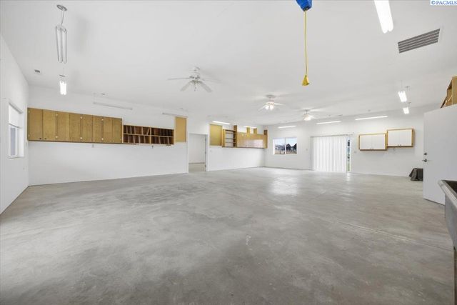 4209 S Cascade, Kennewick, WA 99337