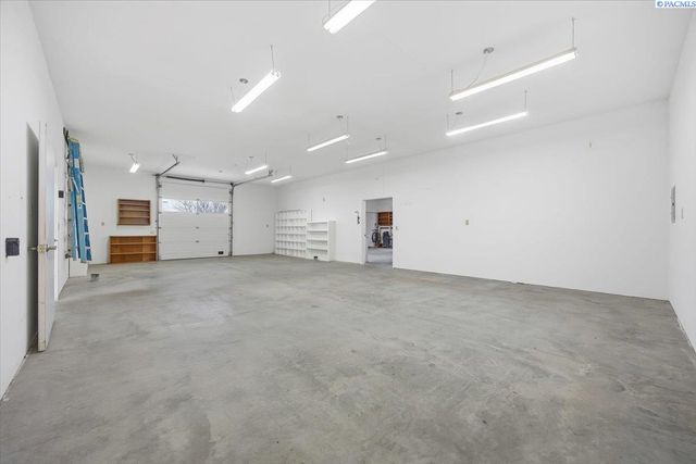 4209 S Cascade, Kennewick, WA 99337