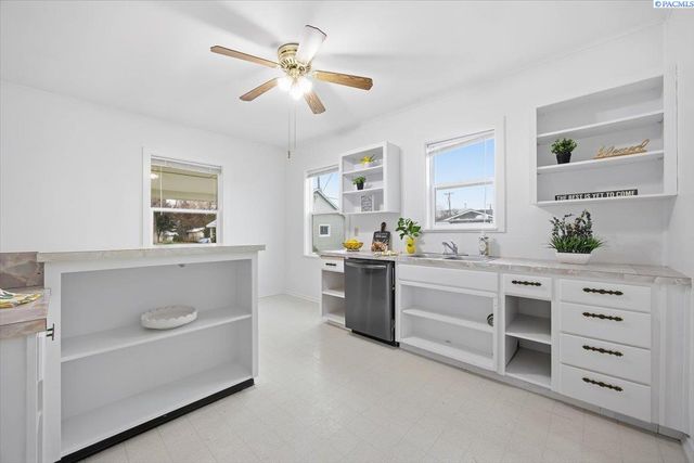 4209 S Cascade, Kennewick, WA 99337