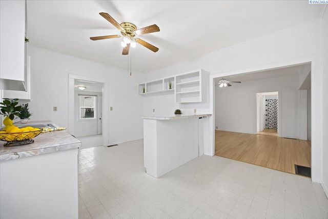 4209 S Cascade, Kennewick, WA 99337