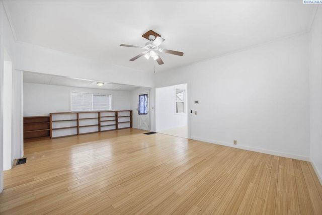 4209 S Cascade, Kennewick, WA 99337