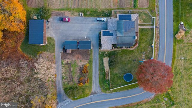 323 FAIRVIEW RD, New Providence, PA 17560