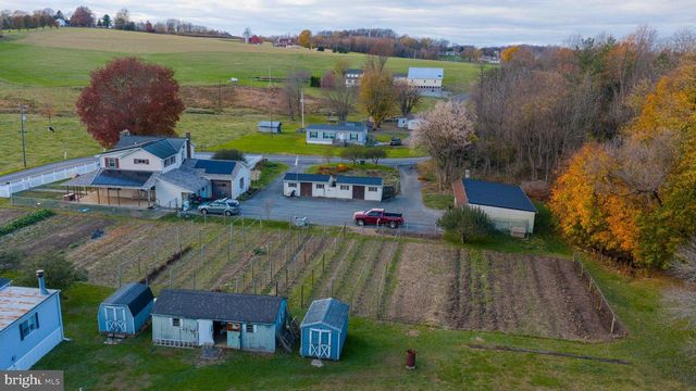 323 FAIRVIEW RD, New Providence, PA 17560