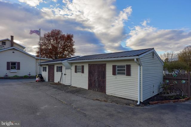 323 FAIRVIEW RD, New Providence, PA 17560