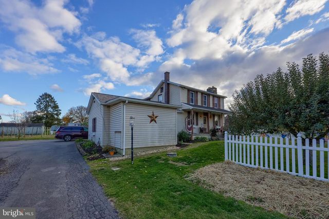 323 FAIRVIEW RD, New Providence, PA 17560