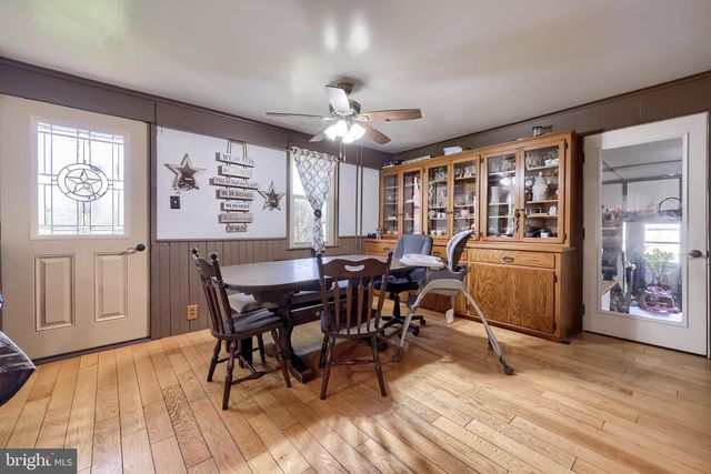 323 FAIRVIEW RD, New Providence, PA 17560