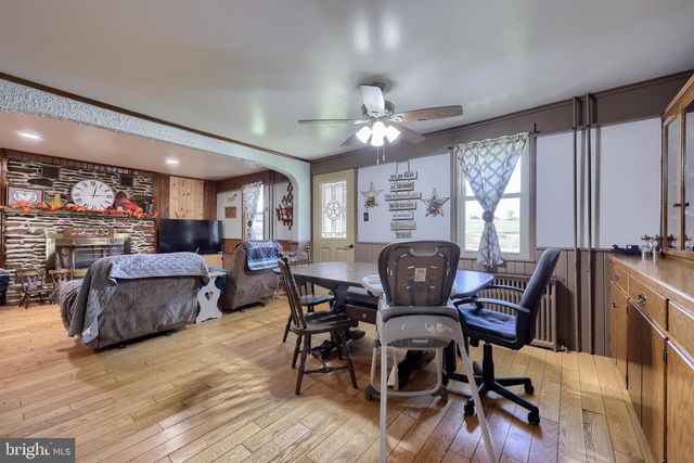 323 FAIRVIEW RD, New Providence, PA 17560