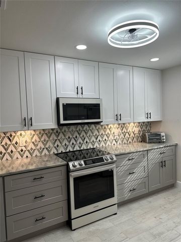 19029 US HIGHWAY 19 N 28B, Clearwater, FL 33764