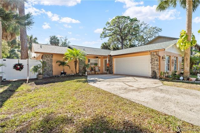 5122 Bay Boulevard, Port Richey, FL 34668