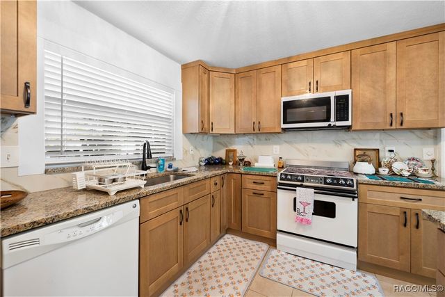 5122 Bay Boulevard, Port Richey, FL 34668