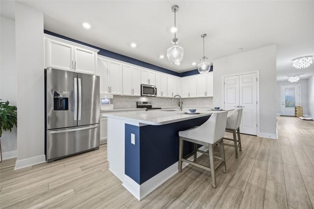 8518 ARROW CREEK DRIVE, Parrish, FL 34219