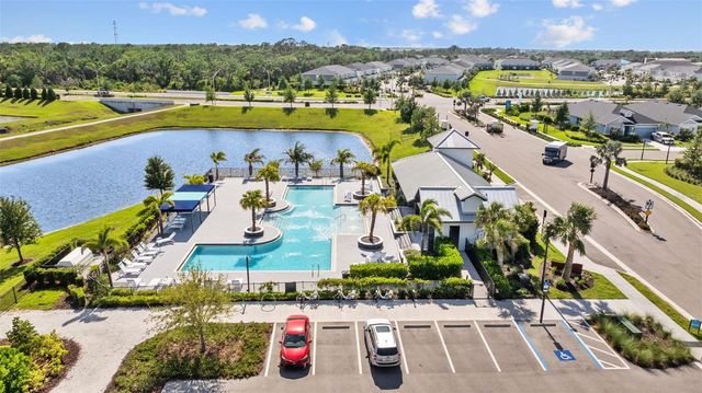 8518 ARROW CREEK DRIVE, Parrish, FL 34219