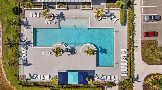 8518 ARROW CREEK DRIVE, Parrish, FL 34219