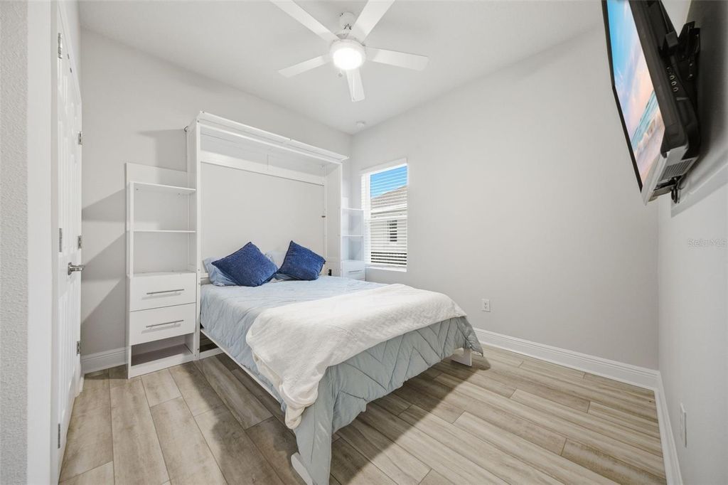 Image 23 of property listing at 8518 ARROW CREEK DRIVE, Parrish, FL 34219