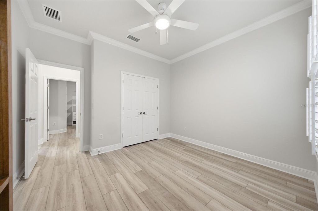 Image 29 of property listing at 8518 ARROW CREEK DRIVE, Parrish, FL 34219