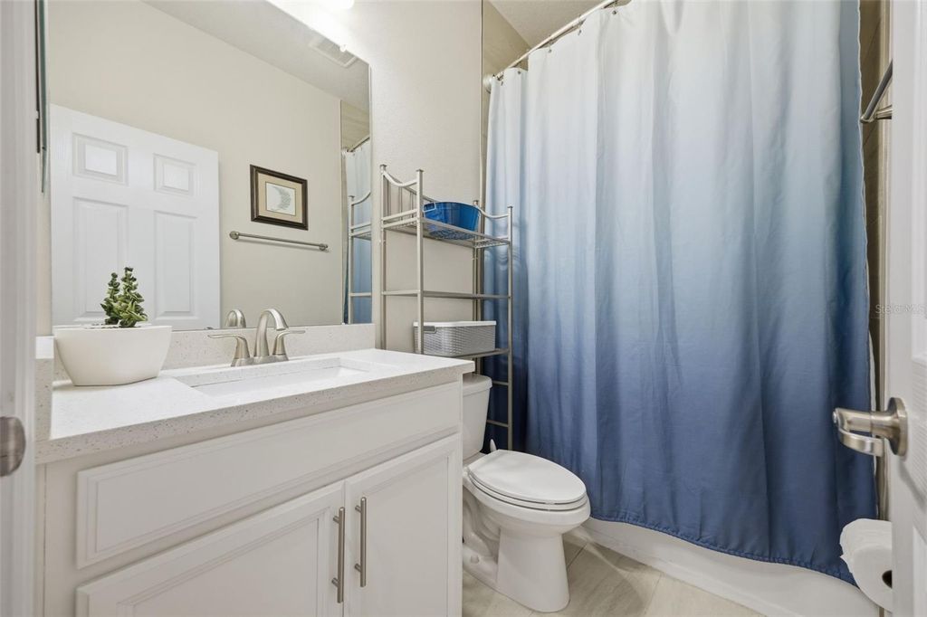 Image 33 of property listing at 8518 ARROW CREEK DRIVE, Parrish, FL 34219