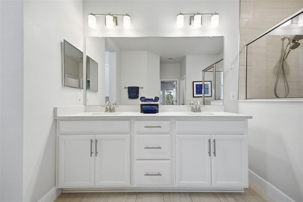 Image 38 of property listing at 8518 ARROW CREEK DRIVE, Parrish, FL 34219