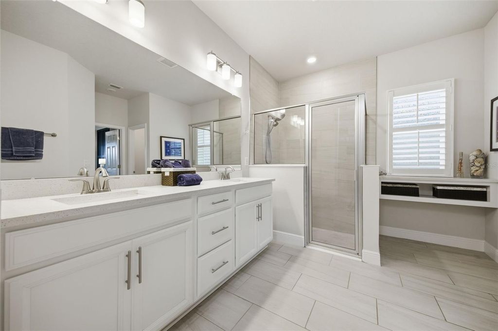 Image 39 of property listing at 8518 ARROW CREEK DRIVE, Parrish, FL 34219