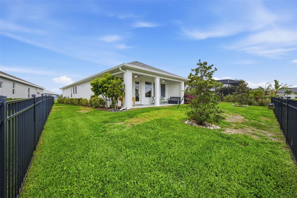 Image 51 of property listing at 8518 ARROW CREEK DRIVE, Parrish, FL 34219