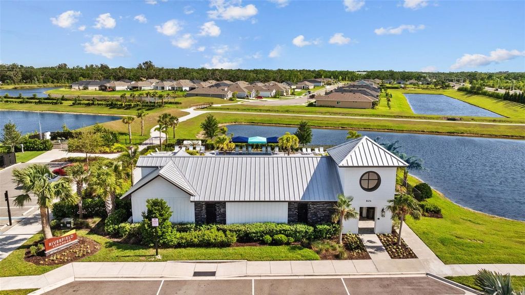 Image 59 of property listing at 8518 ARROW CREEK DRIVE, Parrish, FL 34219