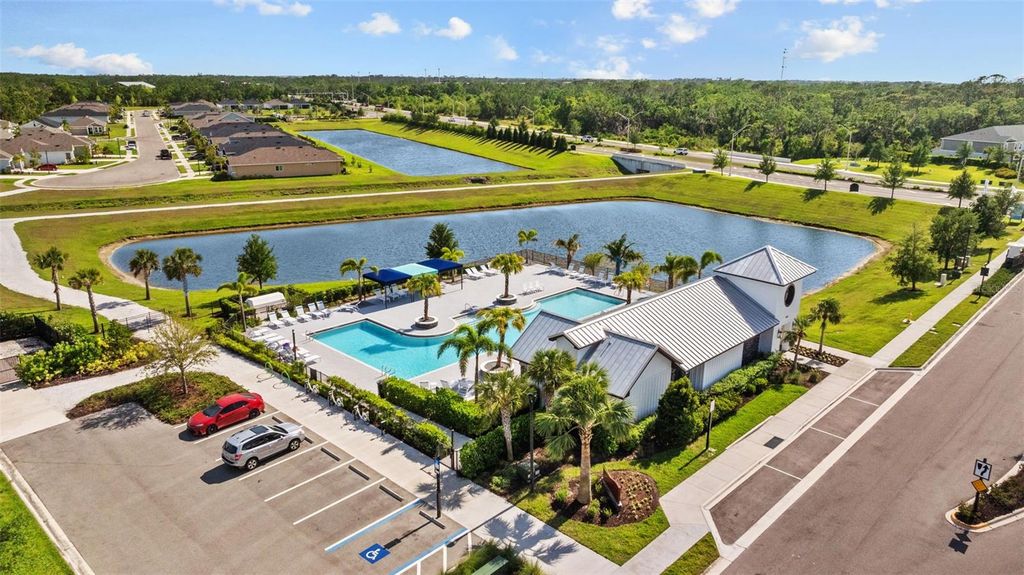 Image 60 of property listing at 8518 ARROW CREEK DRIVE, Parrish, FL 34219