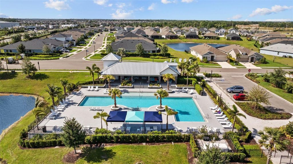 Image 62 of property listing at 8518 ARROW CREEK DRIVE, Parrish, FL 34219