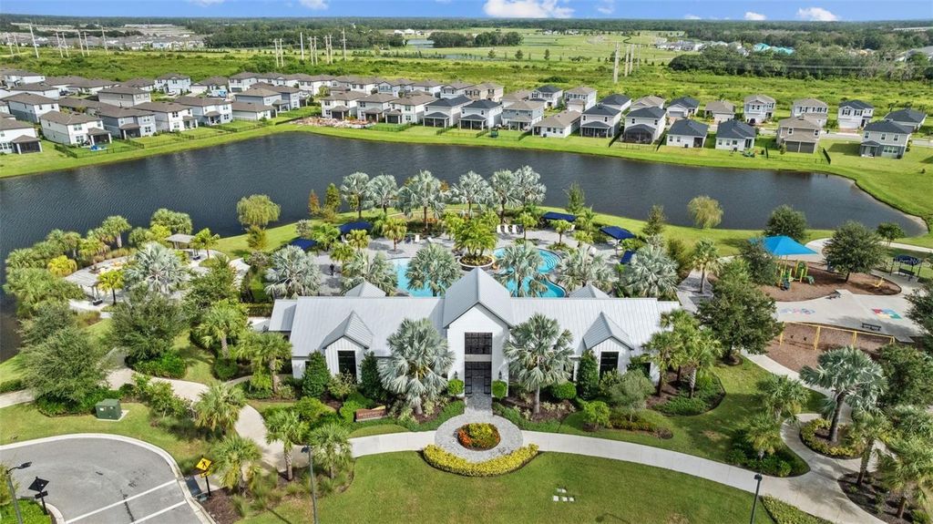 Image 70 of property listing at 8518 ARROW CREEK DRIVE, Parrish, FL 34219