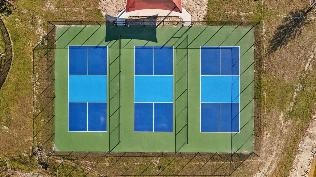 Image 81 of property listing at 8518 ARROW CREEK DRIVE, Parrish, FL 34219