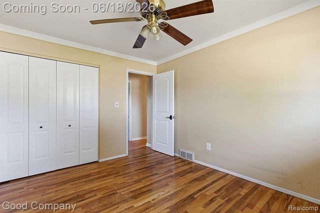 8246 Independence Drive, Sterling Heights, MI 48313