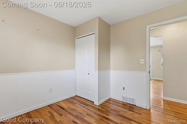 8246 Independence Drive, Sterling Heights, MI 48313