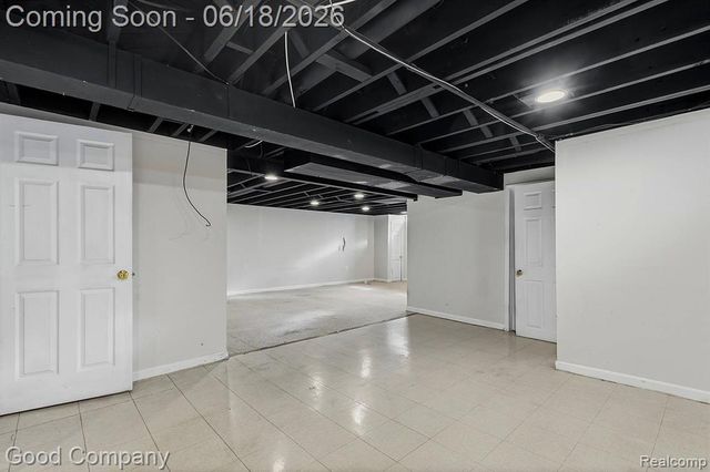 8246 Independence Drive, Sterling Heights, MI 48313