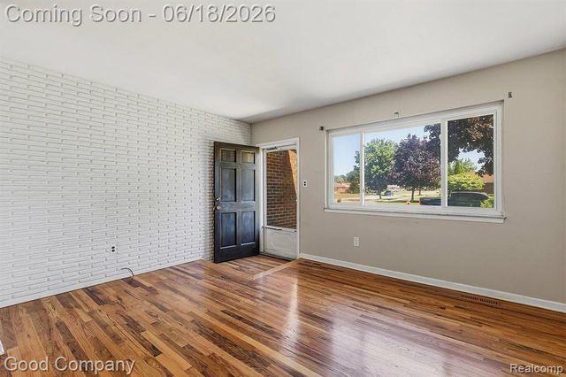 8246 Independence Drive, Sterling Heights, MI 48313