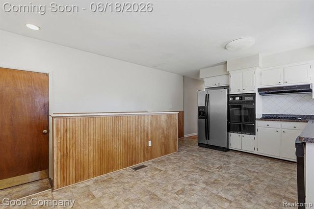 8246 Independence Drive, Sterling Heights, MI 48313
