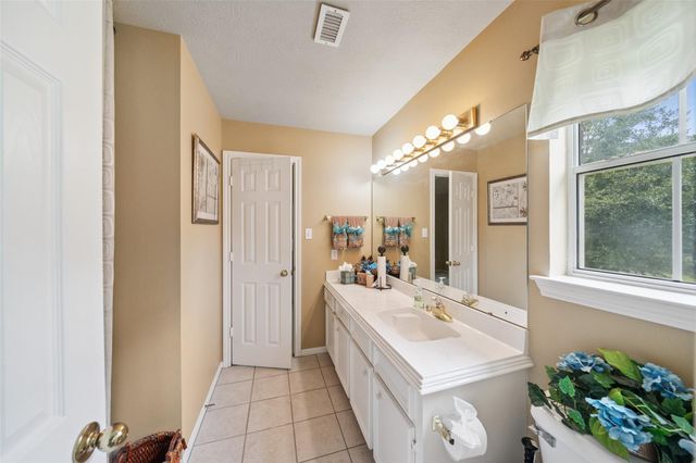 2222 Fm 945 Road S, Cleveland, TX 77328