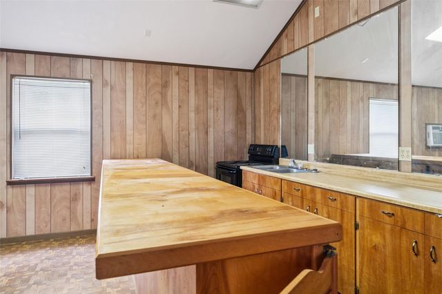 2222 Fm 945 Road S, Cleveland, TX 77328