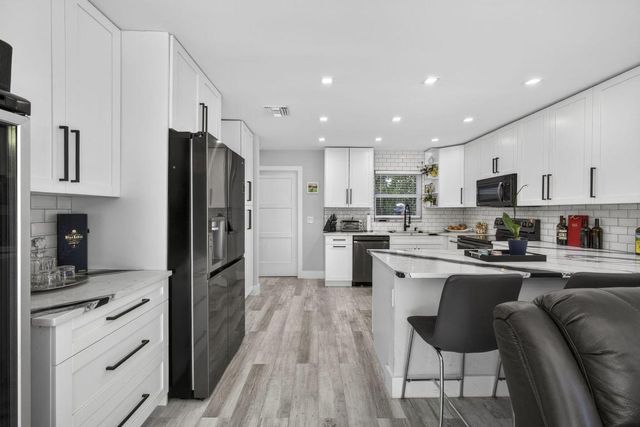 2388 S Wallen Drive, Palm Beach Gardens, FL 33410