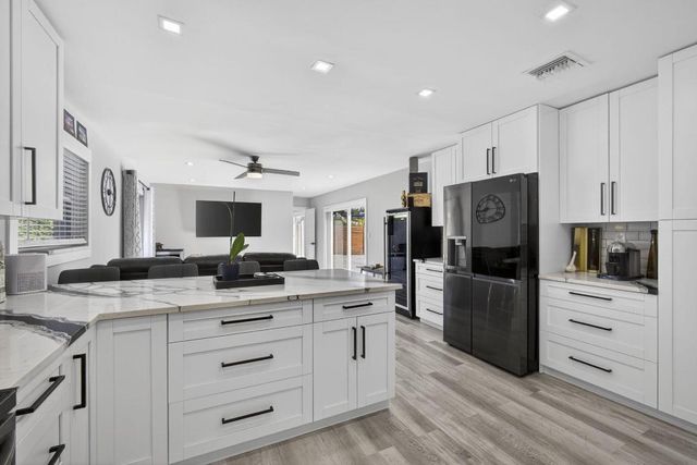 2388 S Wallen Drive, Palm Beach Gardens, FL 33410